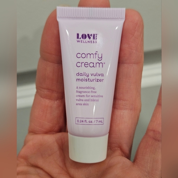 Skincare Set with Black Cosmetic Bag - Picture 12 of 15